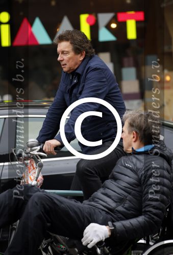 Amsterdam 9 maart 2015   
Robert ten Brink op de fiets in Amsterdam