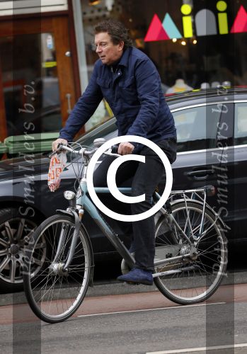 Amsterdam 9 maart 2015   
Robert ten Brink op de fiets in Amsterdam