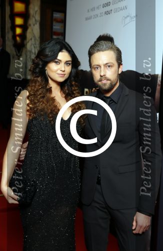 Amsterdam 30 maart 2015
Premiere Bloed zweet en tranen (film over het leven van Andre Hazes) in Tuschinski.
rachel Hazes met Roxeanne Hazes en vriend en Dre Hazes en vriendin