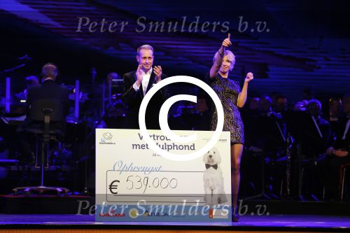 Hilversum 26 maart 2015Gala stichting hulphond in studio 21. Eric Bouwer en Rudolph Strickwold en Anita Witzier