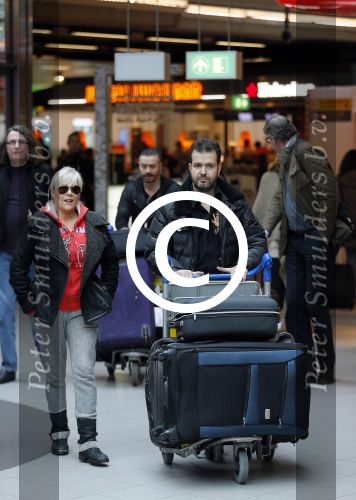 Schiphol 26 maart 2015
Samantha Fox arriveert op schiphol. Varol Porsemay haalt haar op