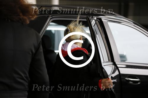 Schiphol 26 maart 2015
Samantha Fox arriveert op schiphol. Varol Porsemay haalt haar op