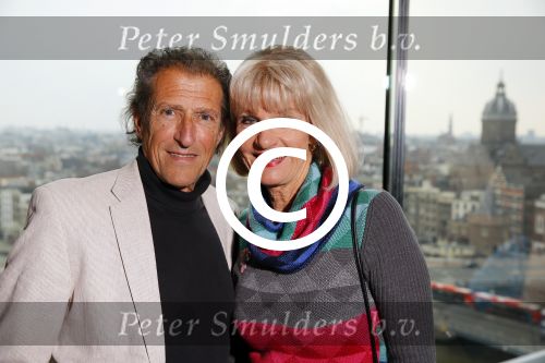 Amsterdam 24 maart 2015
presentatie het grote songfestival boek door Richard v d Crommert en Dave Boomkens in het double three hotel.
Saskia en Serge
