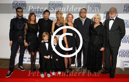 Amsterdam 9 maart 2015
Premiere Sergio Herman in het eye theater. Ellemieke Vermolen en hun zoons zijn er ook bij.
Met familie