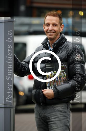 Amsterdam 6 maart 2015
Steven rooks op de cornelis schuystraat.
