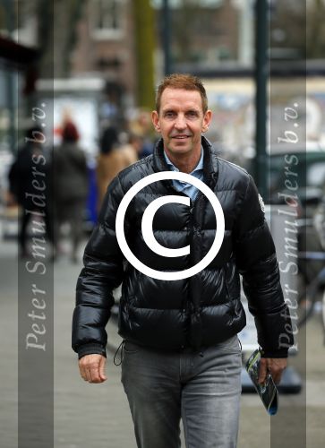 Amsterdam 6 maart 2015
Steven rooks op de cornelis schuystraat.