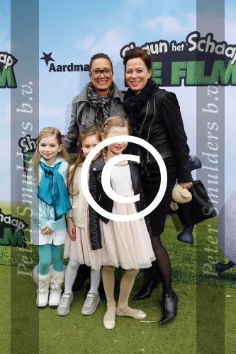 Amsterdam 22 maart 2015
Premiere Shaun het schaap in Tuschinski.
Suzanne Klemann met partner en dochter