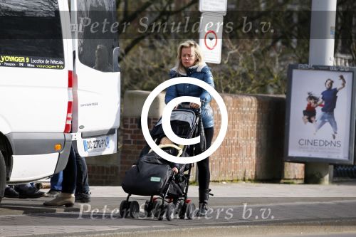 Amsterdam 7 maart 2015
Suze Mens achter de kinderwagen
