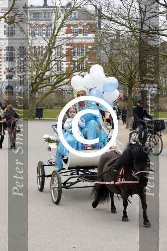 Amsterdam 15 maart 2015
Vegas de dochter van Amanda Balk en Afrojack viert haar verjaardag in het vondelpark.
Kids Partyplanner organiseerde het feestje.