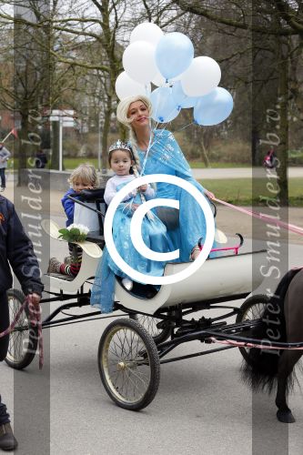Amsterdam 15 maart 2015
Vegas de dochter van Amanda Balk en Afrojack viert haar verjaardag in het vondelpark.
Kids Partyplanner organiseerde het feestje.