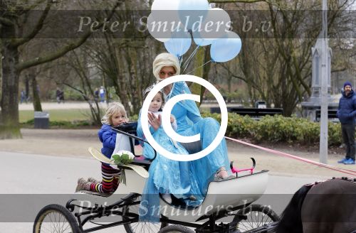 Amsterdam 15 maart 2015
Vegas de dochter van Amanda Balk en Afrojack viert haar verjaardag in het vondelpark.
Kids Partyplanner organiseerde het feestje.