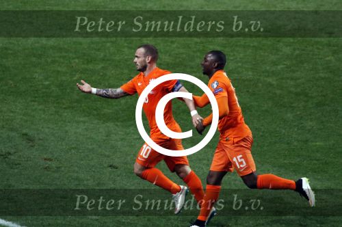 Amsterdam 28 maart 2015
Wesley Sneijder maakt de 1-1 bin Nederland-Turkije in de amsterdam Arena.
Daarna stopt hij een bal onder zijn shirt en een duim in zijn mond ten teken dat zijn vrouw Yolanthe Sneijder Cabau een kindje krijgen