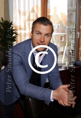 Volendam 5 maart 2014
Presentatie 100% NL Magazine ism postcodeloterij bij old Dutch.
Winston Gerschtanowitz
