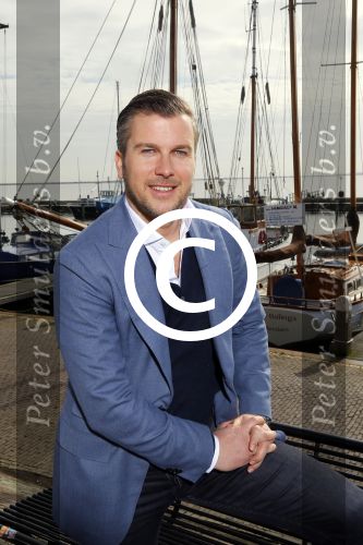 Volendam 5 maart 2014
Presentatie 100% NL Magazine ism postcodeloterij bij old Dutch.
Winston Gerschtanowitz