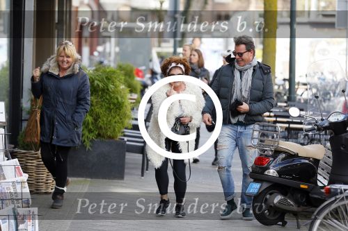 Amsterdam 30 maart 2015  
Yvonne Brandsteder en Leco v Zadelhof op de cornelis schuytstraat