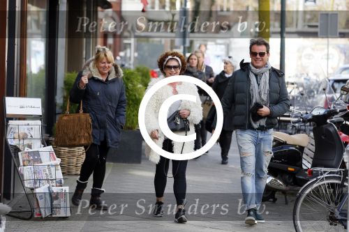 Amsterdam 30 maart 2015  
Yvonne Brandsteder en Leco v Zadelhof op de cornelis schuytstraat