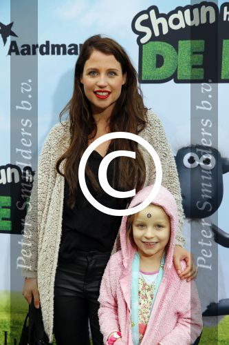 Amsterdam 22 maart 2015
Premiere Shaun het schaap in Tuschinski.
iris Hesseling met ..