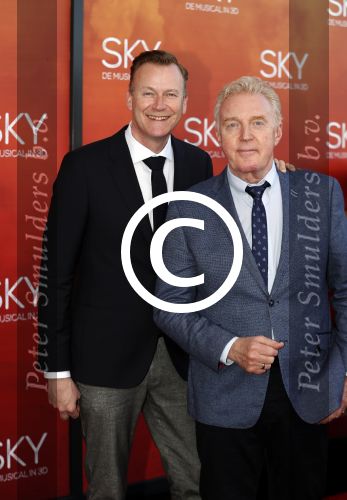 Amsterdam  3 april 2016
Premiere musical Sky in het Amsterdam theater.
Andre v Duin met vriend Martin