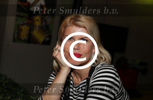 Amsterdam 11 april 2016
Castpresenatie we want more,
Niemand minder dan Petra Laseur, Angela Groothuizen, Carolina Mout, Wimie Wilhelm, Tina de Bruin,  Anne-Marie Jung, Peggy Vrijens, Elise Schaap, Sytske van der Ster, Rop Verheijen, Emma van Muiswinkel, Esther Lindenbergh en Rosanne de Wijs behoren tot de cast van We Want More!