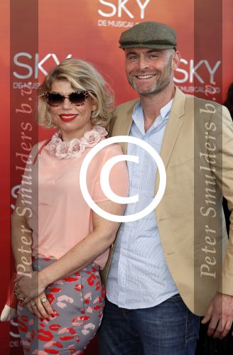 Amsterdam  3 april 2016
Premiere musical Sky in het Amsterdam theater.
Annemarie Jung met man Bert