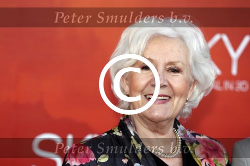 Amsterdam  3 april 2016
Premiere musical Sky in het Amsterdam theater.
Annewil Blankers met zoon