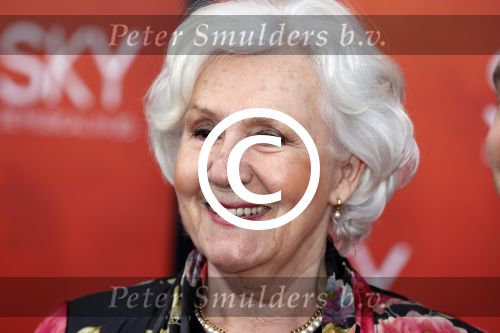 Amsterdam  3 april 2016
Premiere musical Sky in het Amsterdam theater.
Annewil Blankers met zoon