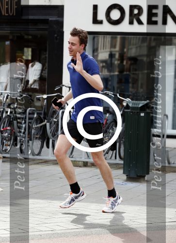 Amsterdam 3 april 2016 
Beau Schneider hard aan het lopen in Amsterdam zuid