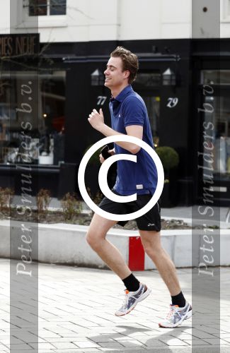 Amsterdam 3 april 2016 
Beau Schneider hard aan het lopen in Amsterdam zuid