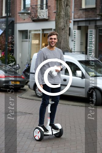 Amsterdam 6 april 2016
Bob Wisse op de nieuwst ox board.