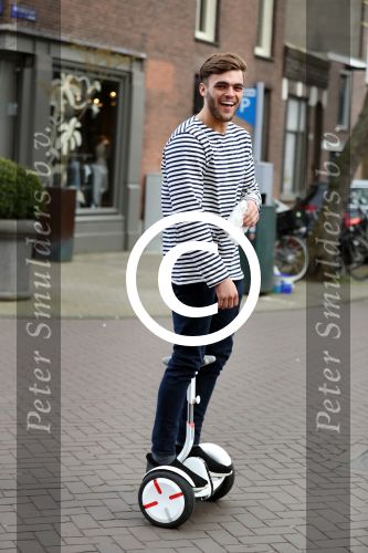 Amsterdam 6 april 2016
Bob Wisse op de nieuwst ox board.
