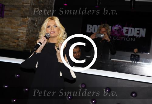 Amsterdam 30 maart 2016 
Presenatie van seksspeeltjes van Bobbi Eden. Bobbi is zwanger en haar man Mark Laurenz is ook aanwezig.