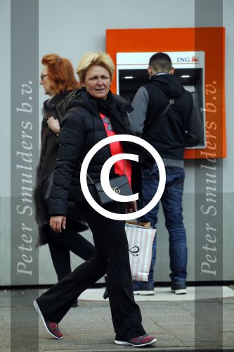 Amsterdam 14 maart 2016  
Caroline Tensen doet boodschappen in Amsterdam zuid.
