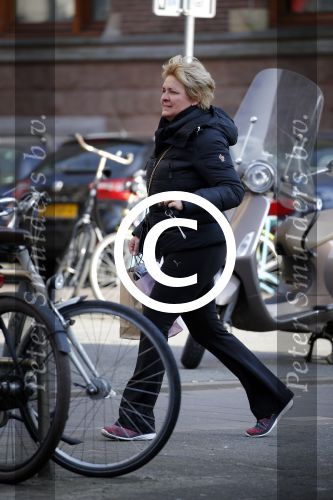 Amsterdam 14 maart 2016  
Caroline Tensen doet boodschappen in Amsterdam zuid.