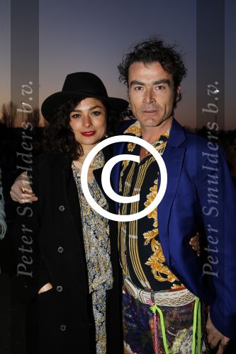 Amsterdam 17 maart 2016
Premiere circus du soleil bij amsterdam arena.
Charlie Chan Dagelet met vriend
