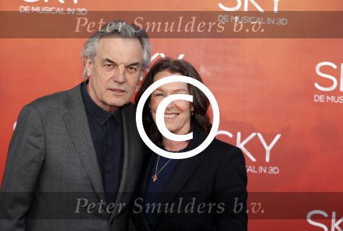 Amsterdam  3 april 2016
Premiere musical Sky in het Amsterdam theater.
Derek de Lint met vrouw