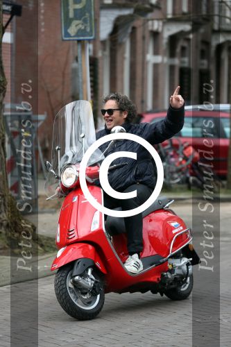 Amsterdam 8 april 2016
Dirk Zeelenberg op zijn vespa scooter