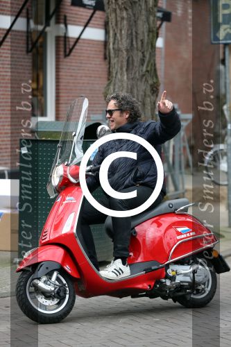 Amsterdam 8 april 2016
Dirk Zeelenberg op zijn vespa scooter