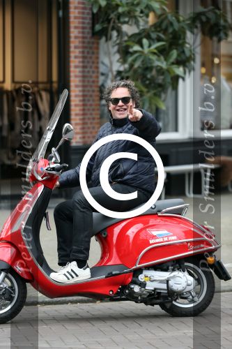Amsterdam 8 april 2016
Dirk Zeelenberg op zijn vespa scooter