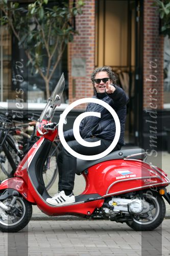 Amsterdam 8 april 2016
Dirk Zeelenberg op zijn vespa scooter