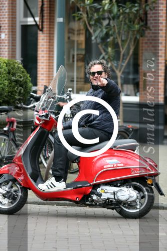 Amsterdam 8 april 2016
Dirk Zeelenberg op zijn vespa scooter