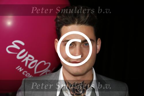 Amsterdam 9 april 2016 
Bijeenkomst van deelnemers aan het eurovision songfestival in het vondelpark.
Douwe Bob is de nederlandse inzending.