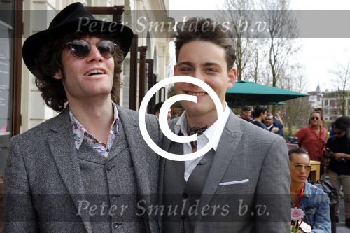 Amsterdam 9 april 2016 
Bijeenkomst van deelnemers aan het eurovision songfestival in het vondelpark.
Douwe Bob is de nederlandse inzending. manager en producer Matthijs v Duijvenbode