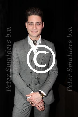 Amsterdam 9 april 2016 
Bijeenkomst van deelnemers aan het eurovision songfestival in het vondelpark.
Douwe Bob is de nederlandse inzending.