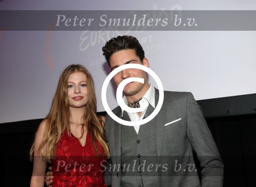 Amsterdam 9 april 2016 
Bijeenkomst van deelnemers aan het eurovision songfestival in het vondelpark.
Douwe Bob is de nederlandse inzending.