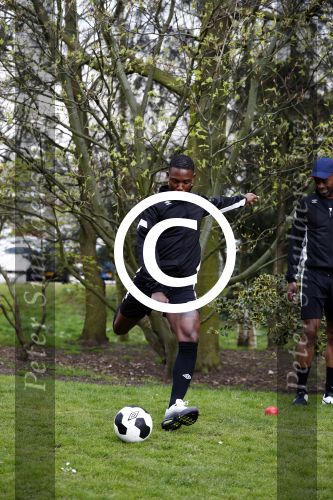 Rotterdam 13 april 2016
Life after Football LAF Voet golf met oa Eljero Elia Najib Amhali Pierre v Hooijdonk Fajah Lourens Joelle Witschge Ramon Beuk Evgeniy Levchencko Michael Mols Romano Denneboom Kahlid Boularouz en de organisatoren Regi Blinker enSoufian Asafiati