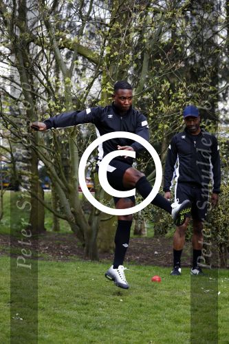 Rotterdam 13 april 2016
Life after Football LAF Voet golf met oa Eljero Elia Najib Amhali Pierre v Hooijdonk Fajah Lourens Joelle Witschge Ramon Beuk Evgeniy Levchencko Michael Mols Romano Denneboom Kahlid Boularouz en de organisatoren Regi Blinker enSoufian Asafiati