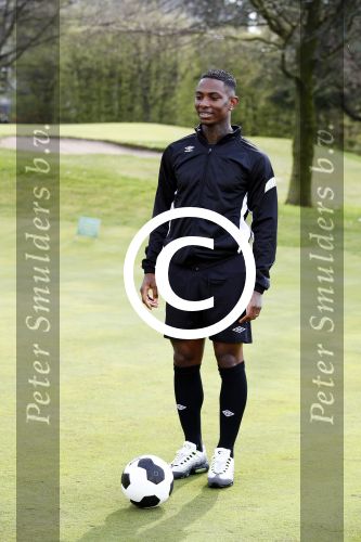 Rotterdam 13 april 2016
Life after Football LAF Voet golf met oa Eljero Elia Najib Amhali Pierre v Hooijdonk Fajah Lourens Joelle Witschge Ramon Beuk Evgeniy Levchencko Michael Mols Romano Denneboom Kahlid Boularouz en de organisatoren Regi Blinker enSoufian Asafiati