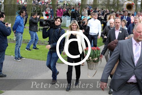 Lisse 9 april 2016
Doop van tulip Estavana Polman in de keukenhof. Estavana is de nieuwe vriendin van Rafael v d Vaart. Haar ouders zijn ook aanwezig.