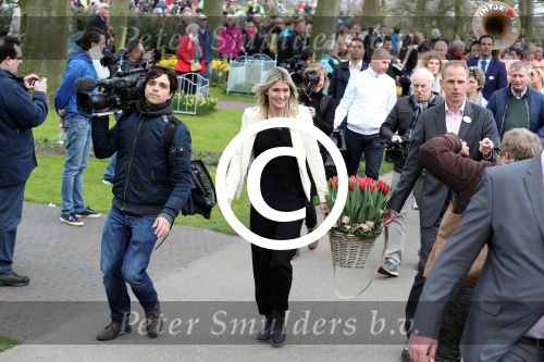 Lisse 9 april 2016
Doop van tulip Estavana Polman in de keukenhof. Estavana is de nieuwe vriendin van Rafael v d Vaart. Haar ouders zijn ook aanwezig.