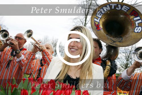 Lisse 9 april 2016
Doop van tulip Estavana Polman in de keukenhof. Estavana is de nieuwe vriendin van Rafael v d Vaart. Haar ouders zijn ook aanwezig.